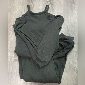 Cold shoulder jogger set